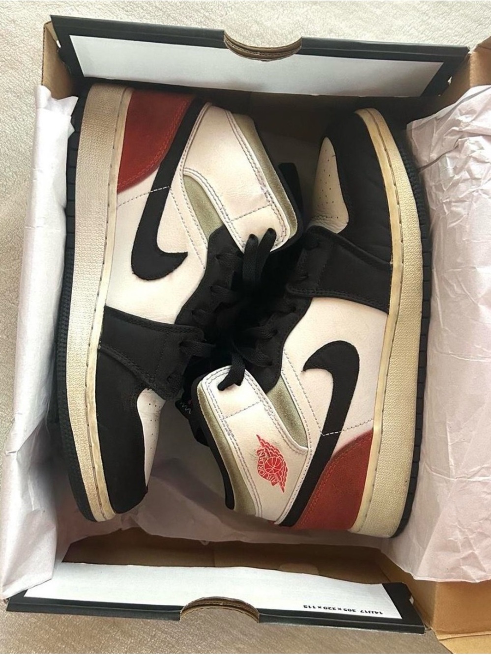 Jordan 1 mid red and black